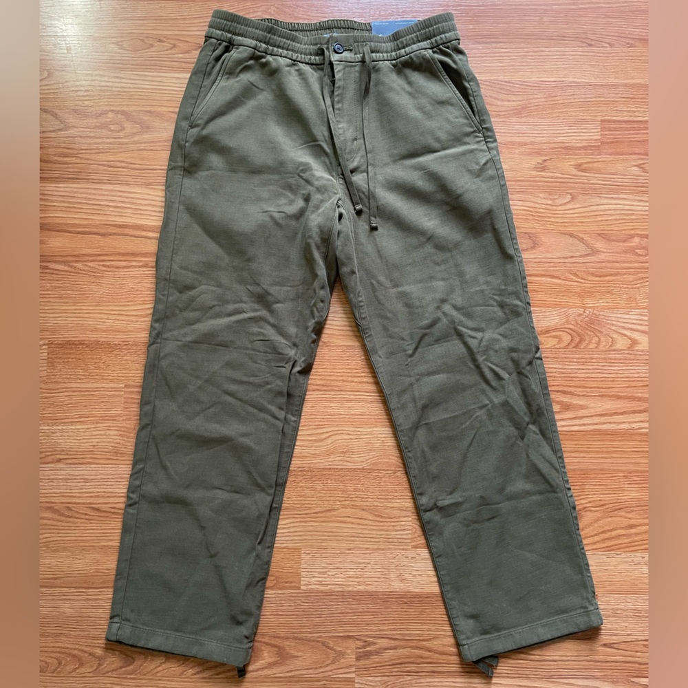 NWT American Eagle Outfitters Men’s Olive Green Loose Pull On Pant